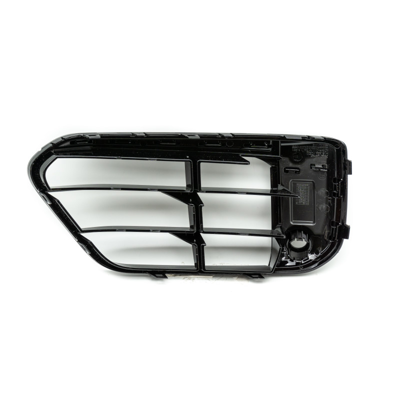Open grille, right side, BMW F48 Open grille, right side, BMW F48