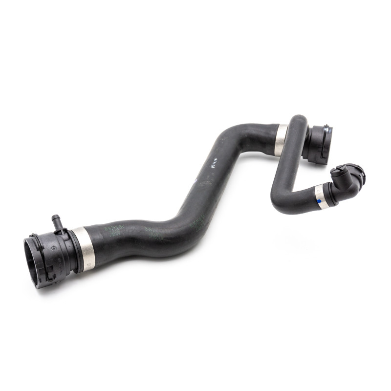 Oberer Kühlerschlauch BMW E82 E84 E88 E91 E92 E93 Oberer Kühlerschlauch BMW E82 E84 E88 E91 E92 E93