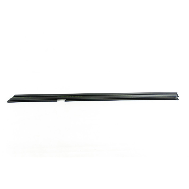 Listwa szyby wewnętrzna prawa BMW F10 F11  51357182290
