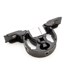 Rubber mount bracket for BWM E53 E65 E66 silencer