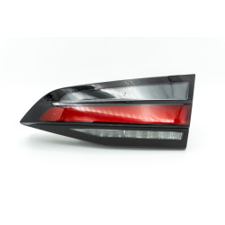 Lampa na pokrywie bagażnika prawa BMW U06 Active Tourer  63218494364