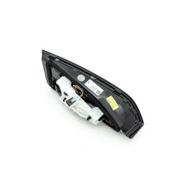 Lampa na pokrywie bagażnika prawa BMW U06 Active Tourer  63218494364