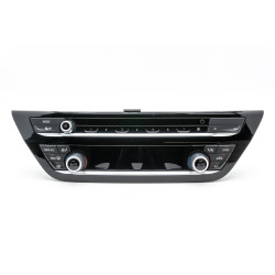 BMW F90 G30 G31 G32 radio and air conditioning panel
