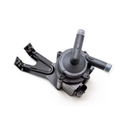 Dodatkowa pompa wody BMW E70 F01 F06 F10 F13 F15 4.4 V8  11515A36581