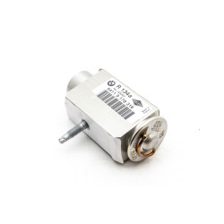 Expansion valve for BMW E60 E61 E63 E64 air conditioning