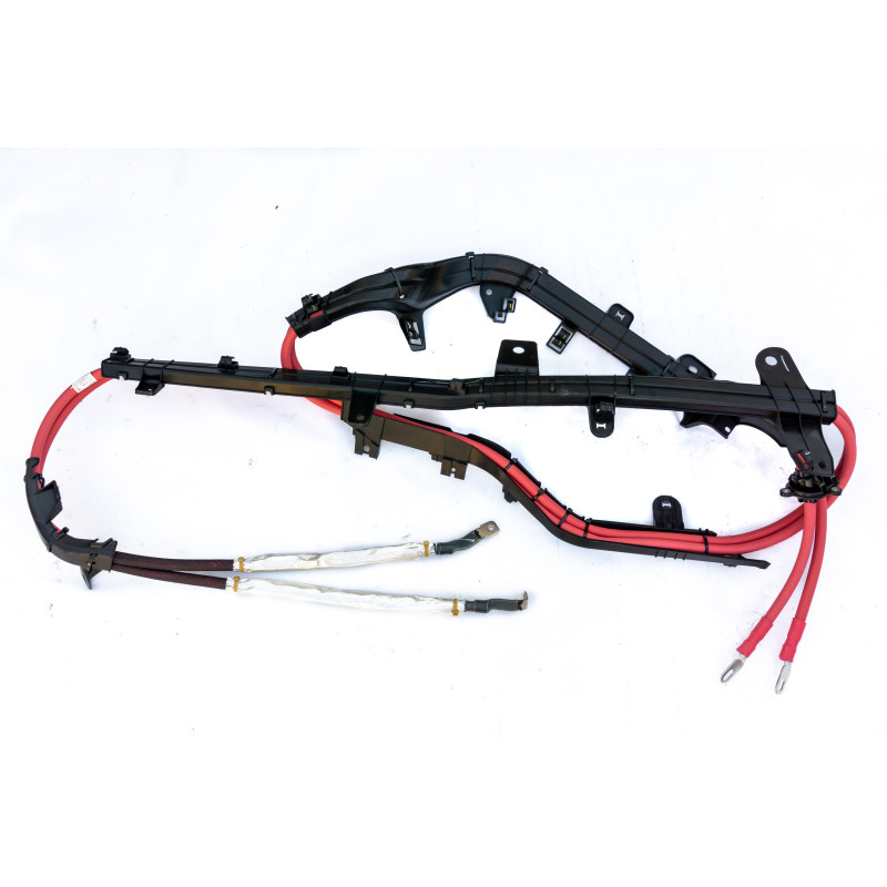 Przewód dodatni plus akumulatora podpodłogowy BMW F97 F98 G01 G02 61126839825 Przewód dodatni plus akumulatora podpodłogowy BMW F97 F98 G01 G02 61126839825
