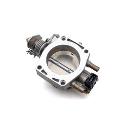 BMW E34 throttle valve