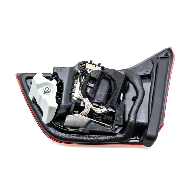 Lampa na pokrywie bagażnika OLED lewa BMW M4 F82  63217441787