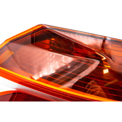 Lampa tylna w błotniku prawa BMW F45  63217461474