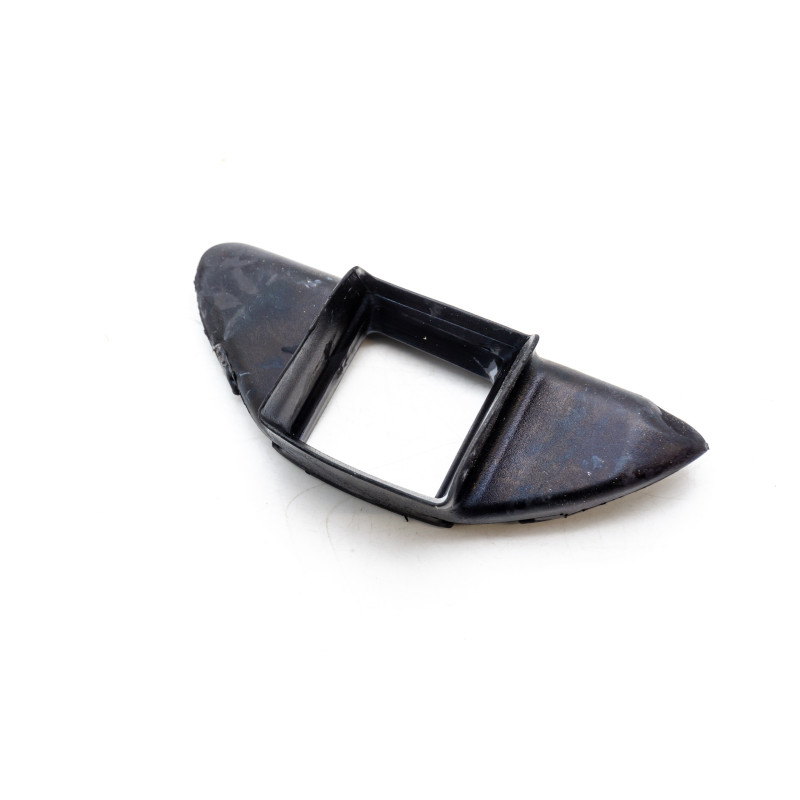 Seal for rear right door stop BMW E46