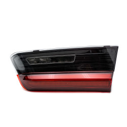 Position lamp on the right boot lid of BMW G20 G28