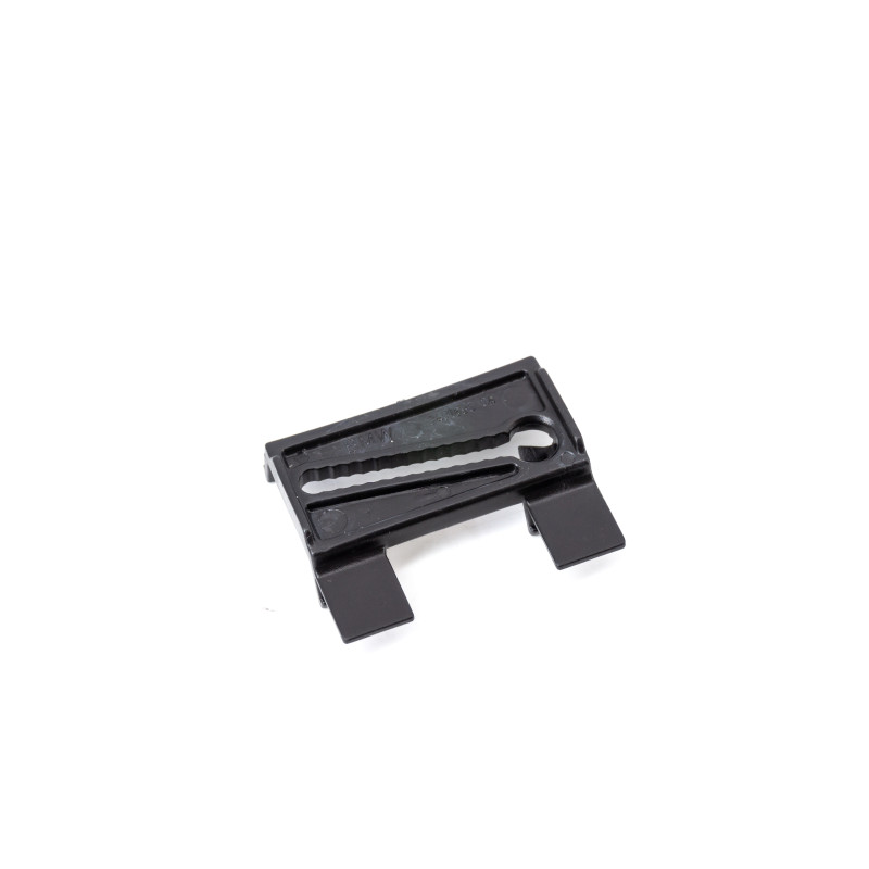BMW E83 decorative trim clip BMW E83 decorative trim clip