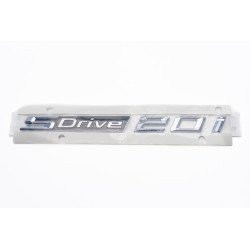 Emblem mit der Aufschrift &bdquo;S Drive 20i BMW F39 F48&rdquo;