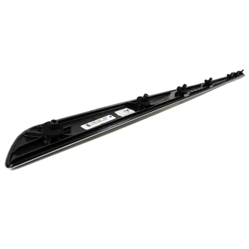 Listwa dekoracyjna aluminiowa drzwi tylnych prawych BMW E60 E61  51426984680
