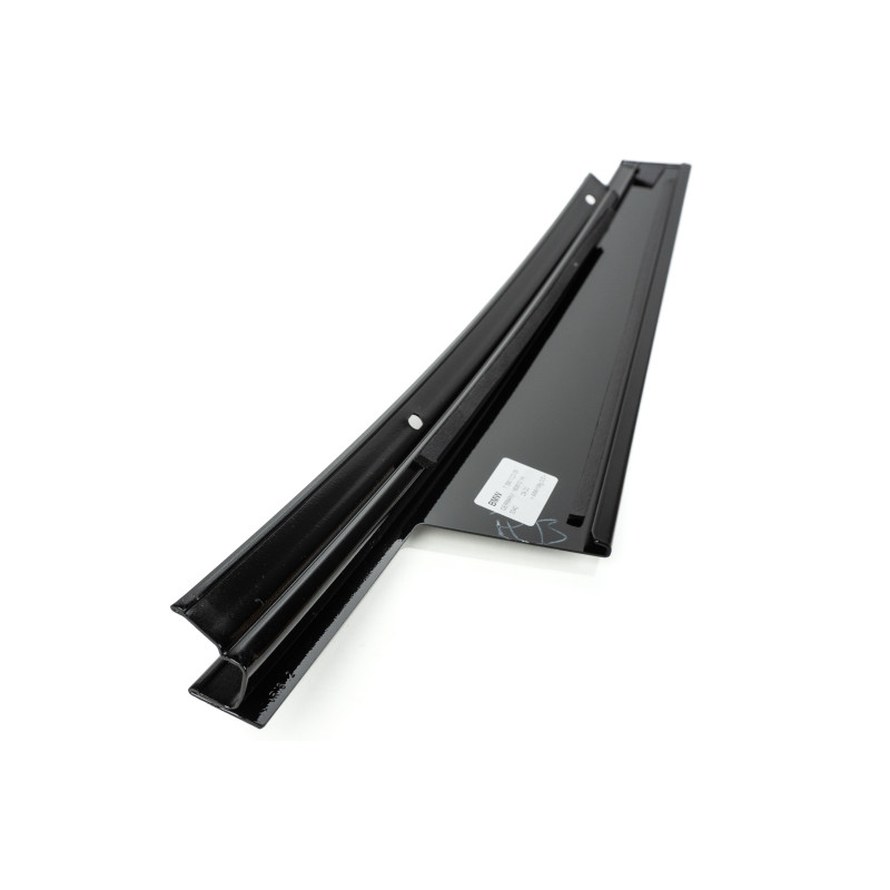 Osłona słupka B drzwi przednia prawa BMW F90 G30 F31 51337390122 Osłona słupka B drzwi przednia prawa BMW F90 G30 F31 51337390122