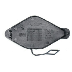 Osłona ucha holowniczego przednia gruntowana BMW F30 F31  51117396837