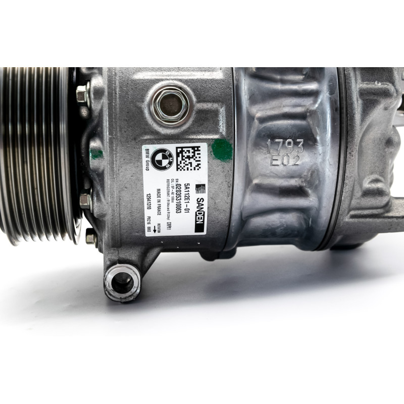 Kompressor für die Klimaanlage BMW G05 G07 G11 G30 4.4 V8 Kompressor für die Klimaanlage BMW G05 G07 G11 G30 4.4 V8