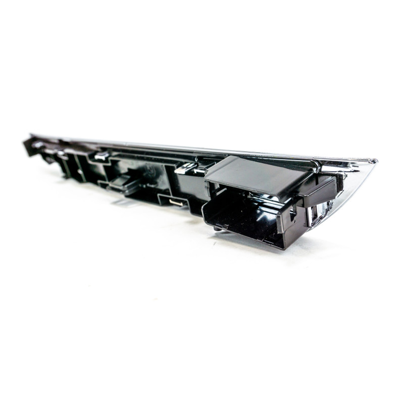 Right-hand cover strip for BMW E24 E32 E34 Right-hand cover strip for BMW E24 E32 E34