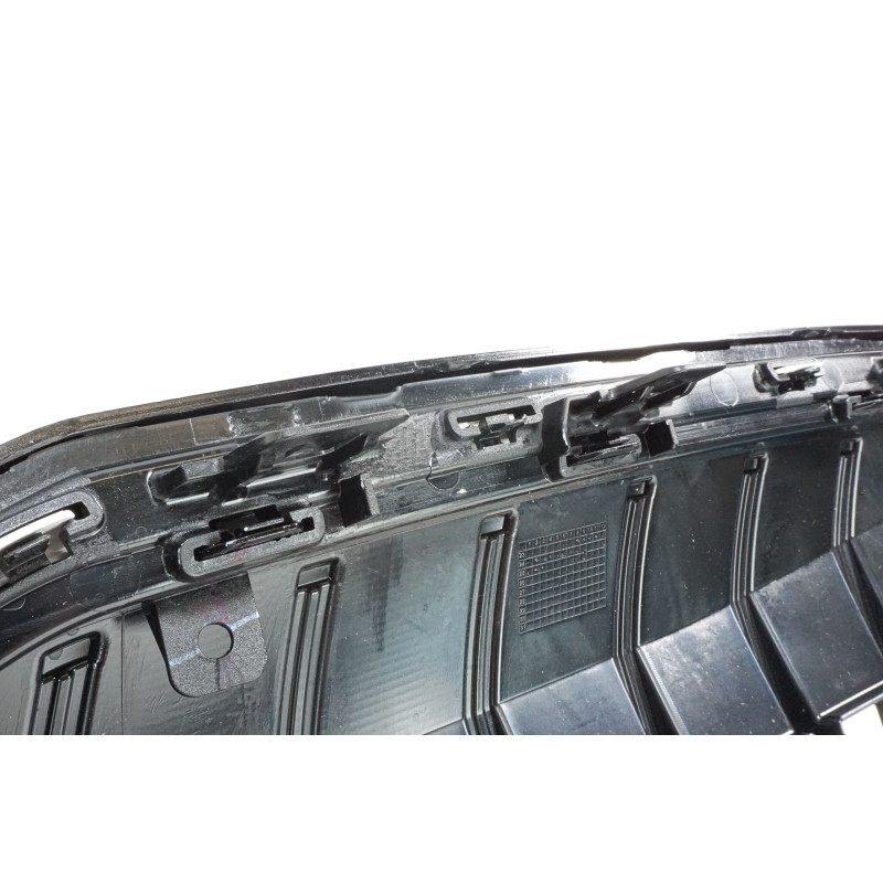 Grill des Kühlerattrappen BMW G60 Grill des Kühlerattrappen BMW G60