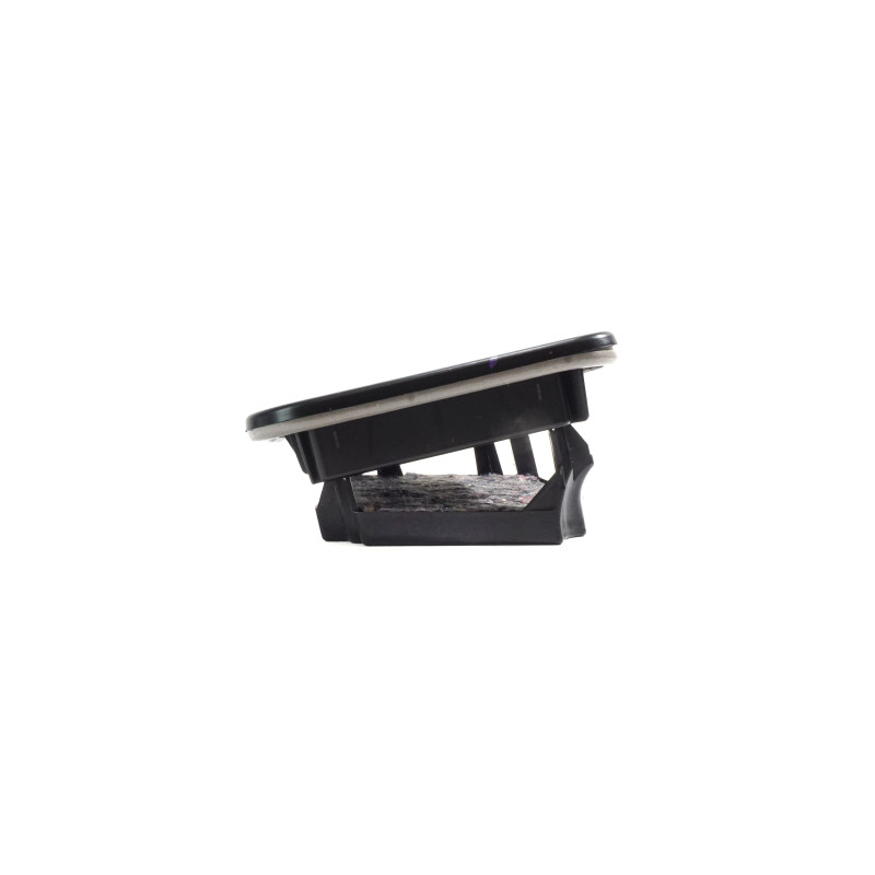 Odpowietrznik tylny z absorberem prawy BMW F40 F45 F46 F48