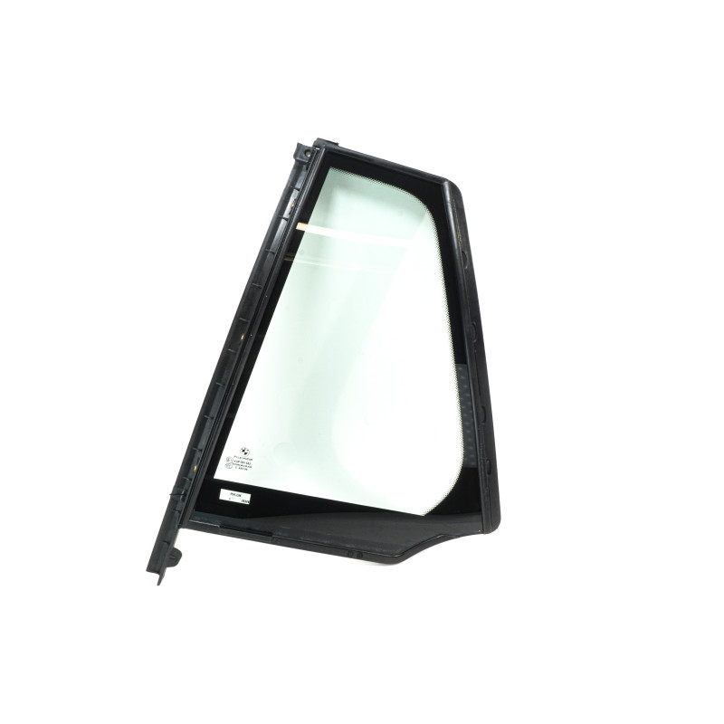 Green side window for the rear left door of a BMW F11 Green side window for the rear left door of a BMW F11
