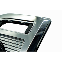 Seitliche Abdeckung f&uuml;r den rechten Blinker MINI F60