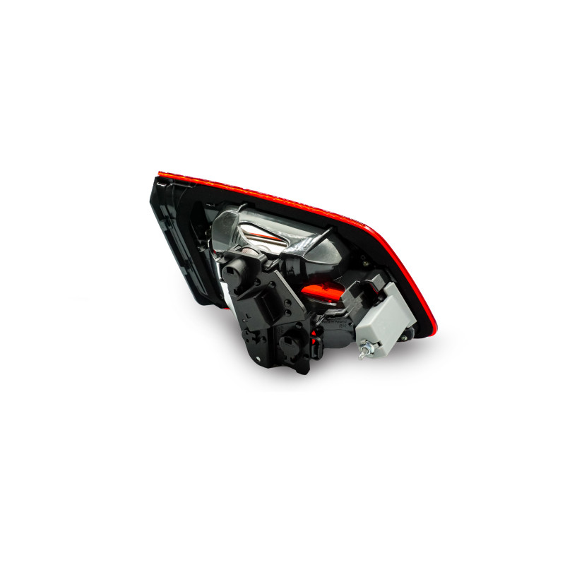 Lampa pokrywy bagażnika prawa BMW F45 Lampa pokrywy bagażnika prawa BMW F45