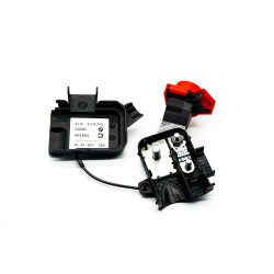 B+ output BMW F01 F02 F06 F10 F13 engine compartment