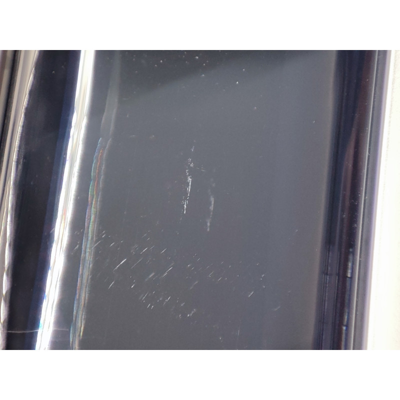 Touchpanel an der linken Vordert&uuml;r des BMW G70