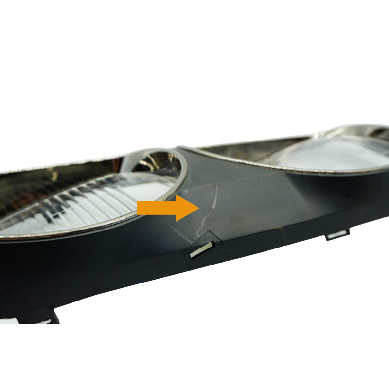 Left headlight bracket, BMW E38