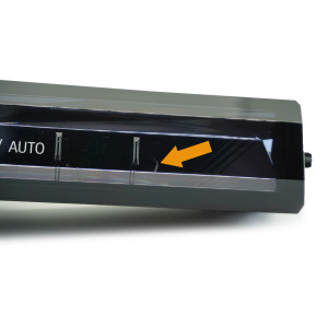 Touchscreen f&uuml;r den Fahrer im BMW G60/G61