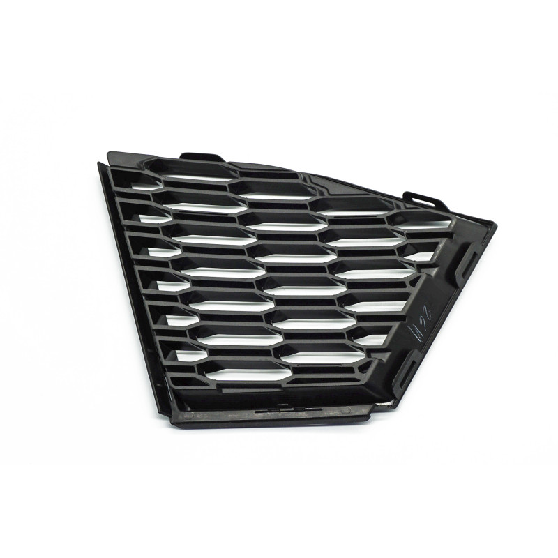 Kratka wlotu powietrza prawa BMW F44