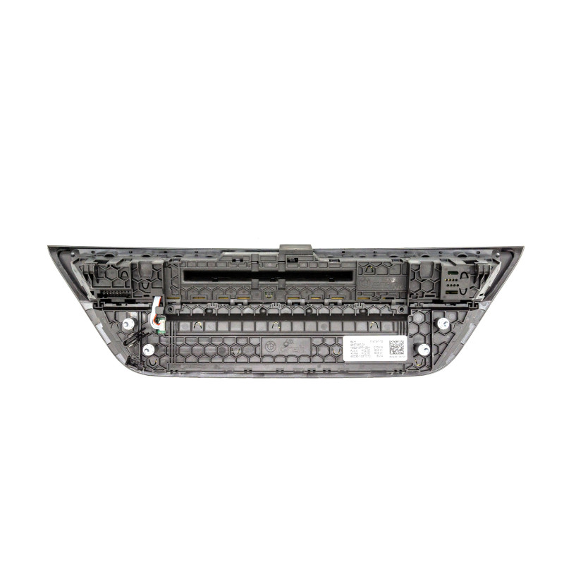 BMW F90 G30 G31 G32 radio and air conditioning control panel