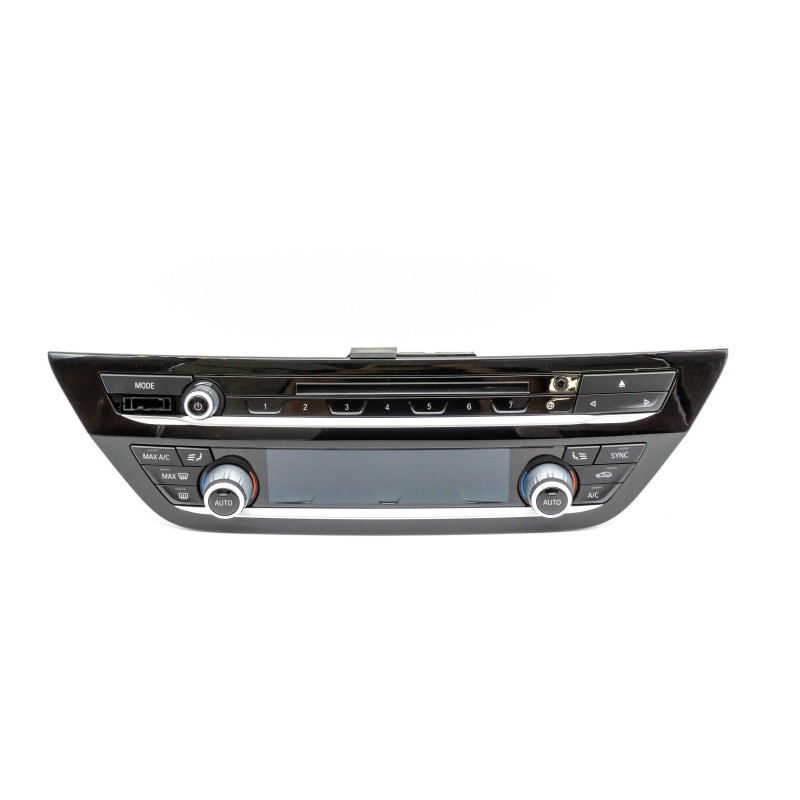 Panel sterowania radia i klimatyzacji BMW F90 G30 G31 G32  61319857087