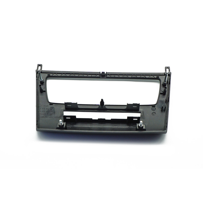 Abdeckung für die Funktionshalterung BMW E81, E82, E87, E88 Abdeckung für die Funktionshalterung BMW E81, E82, E87, E88