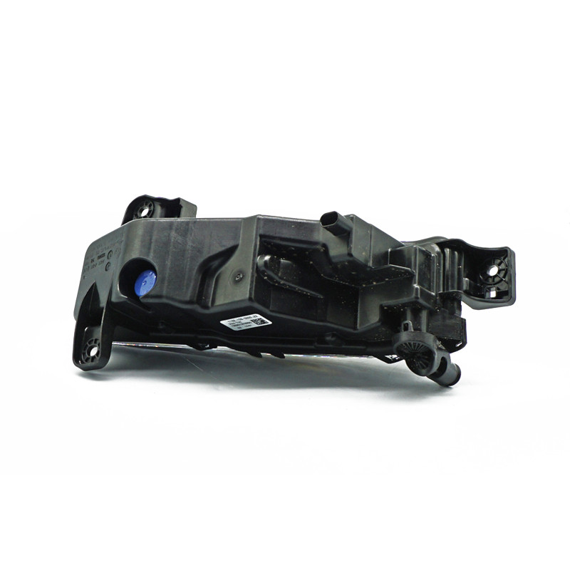Reflektor przeciwmgłowy LED lewy BMW F44 F45 G20 G28 F48 Reflektor przeciwmgłowy LED lewy BMW F44 F45 G20 G28 F48