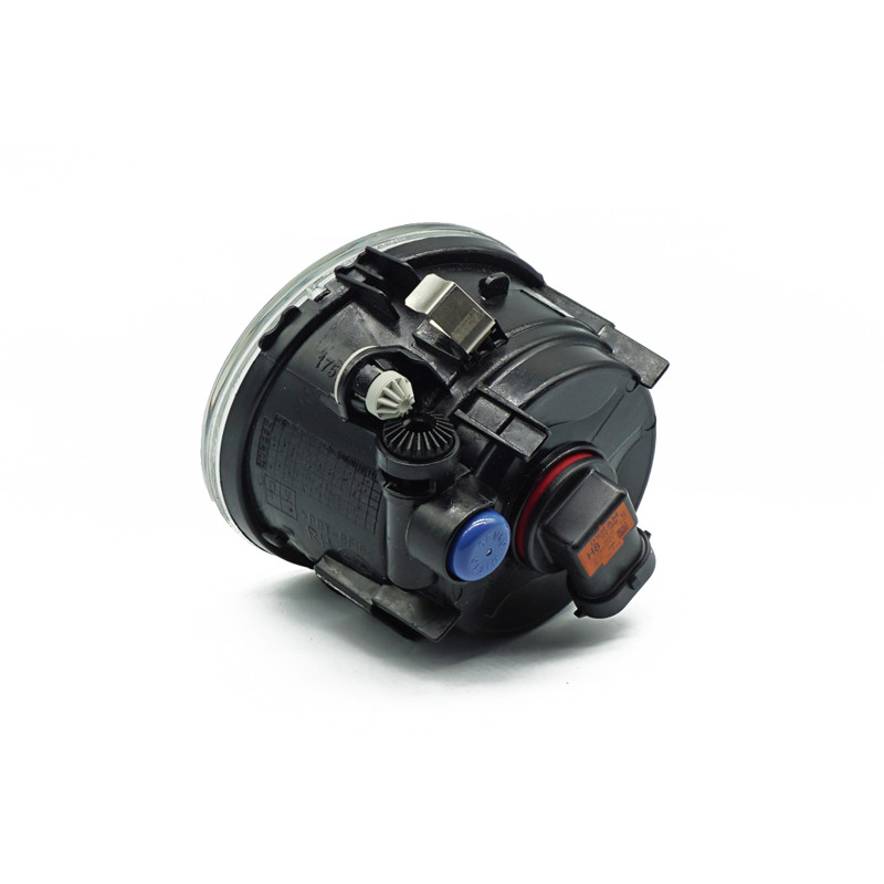 Rechter Nebelscheinwerfer für BMW F15, F16, F25, F26, F39, F48, F85 Rechter Nebelscheinwerfer für BMW F15, F16, F25, F26, F39, F48, F85