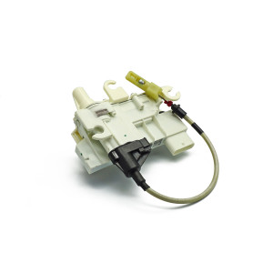 Door-closing assist for left-hand-drive BMW G11 models