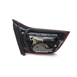 Lampe an der rechten Heckklappe des BMW F32, F33, F36 und F83