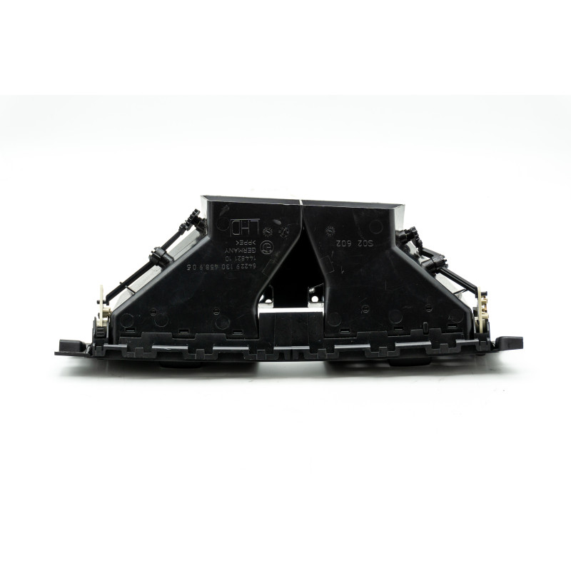 Kratka wlotu świeżego powietrza środkowa BMW E90 E91 E92 E93 64229130458 Kratka wlotu świeżego powietrza środkowa BMW E90 E91 E92 E93 64229130458