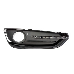 Kratka zderzaka prawa BMW F22 F23 51117458358
