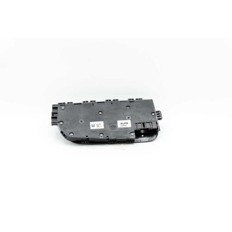 Przełącznik regulacji fotela lewy BMW G30 G31 G32  61319458813